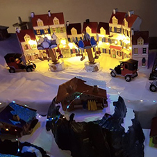 Illuminations de Noël parmi les maquettes Kit et Colle